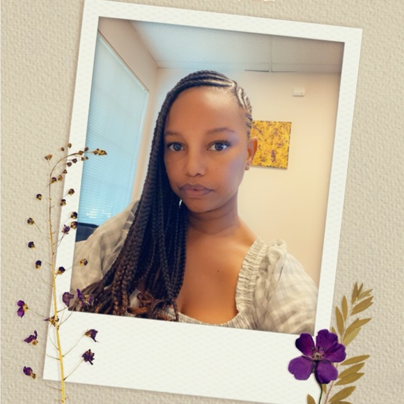 Meet your Posher, Elsie - Picture 1 of 1